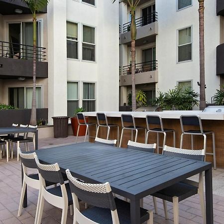Villa Marina - Modern & Immaculate, Spacious, Gated Condo With Fireplace Pool, Gym, 2 Master Bedrooms Los Angeles Eksteriør bilde
