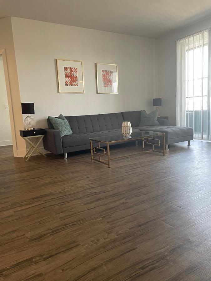 Villa Marina - Modern & Immaculate, Spacious, Gated Condo With Fireplace Pool, Gym, 2 Master Bedrooms Los Angeles Eksteriør bilde